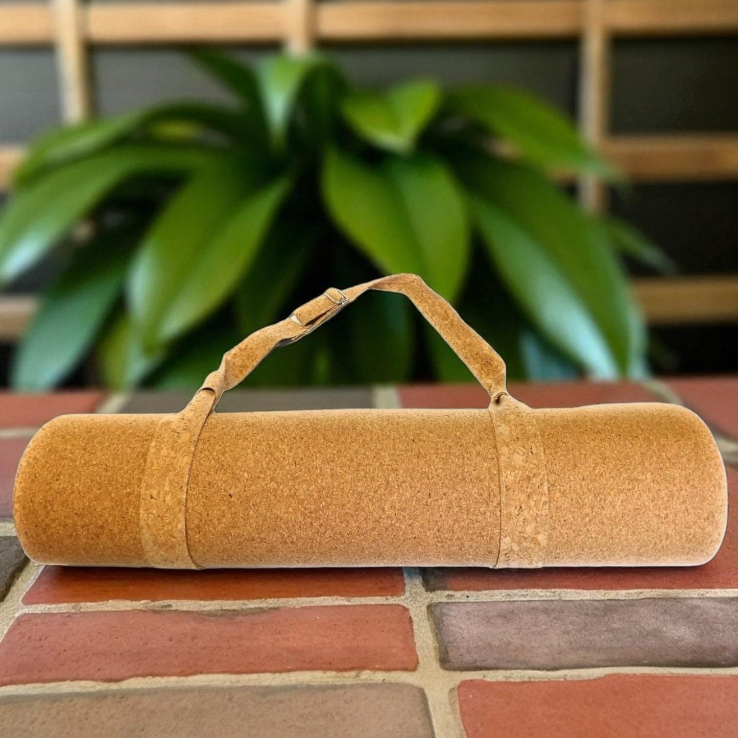 YAO SHI FO Adjustable cork carrying strap